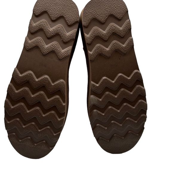 CUSHIONAIRE Women's Genuine Suede pull on platform boot 9.5 WIDE TAUPE - Picture 5 of 7